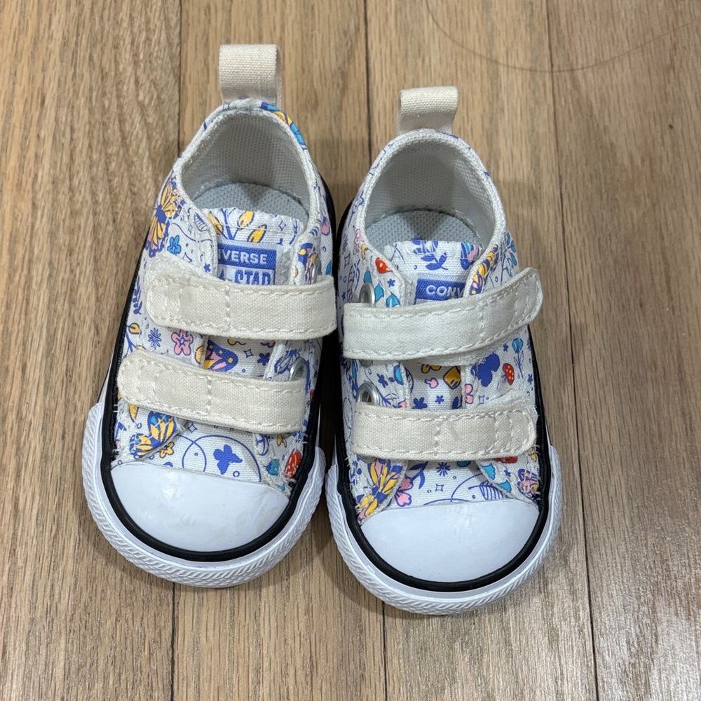 Converse Kids Sneakers - White with Colorful butterflies - never worn